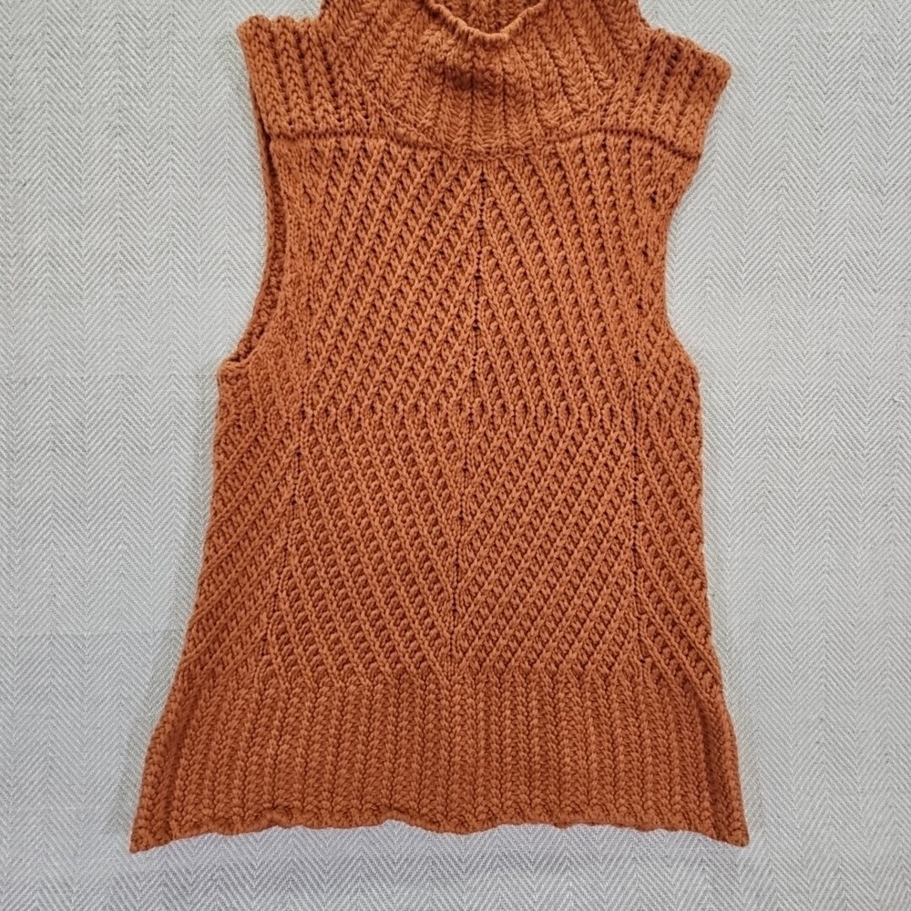 Chadwicks of Boston Brown Crochet Pullover Cowl Neck Sleeveless Blouse EUC Med